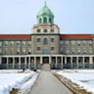 Meet your Posher, Alicia